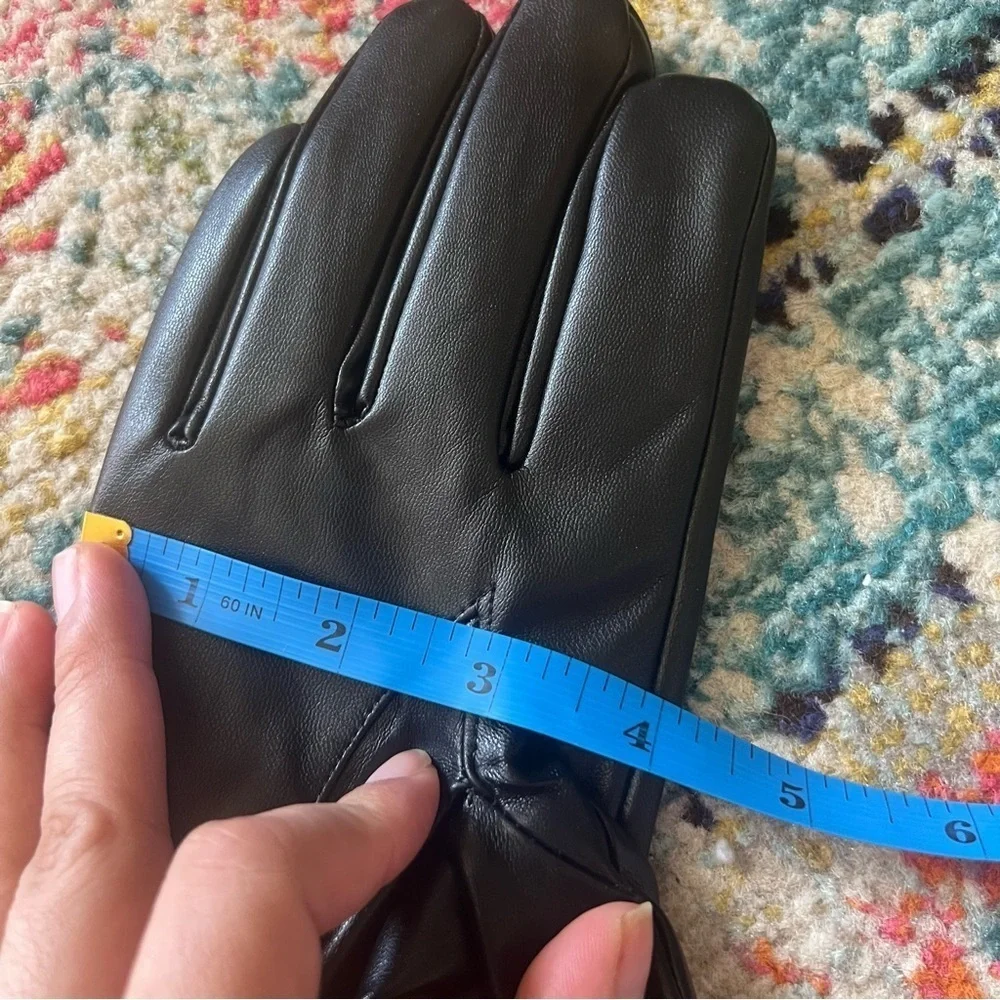 Womens gloves size L faux leather
